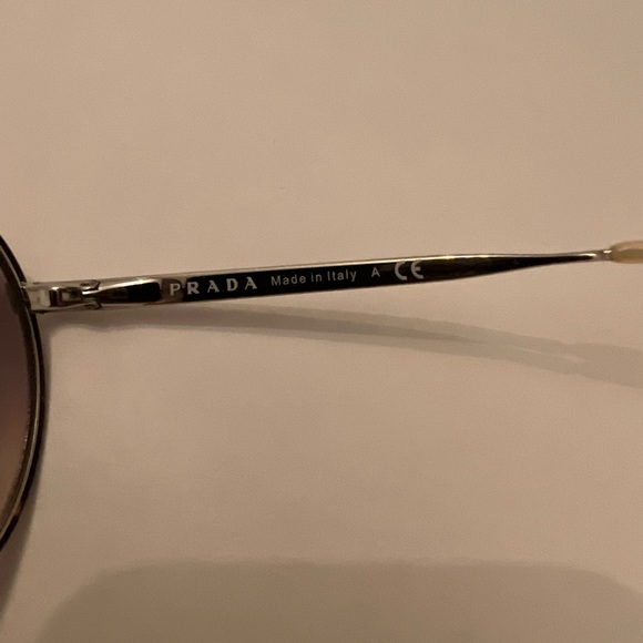 Prada sunglasses - Picture 5 of 5